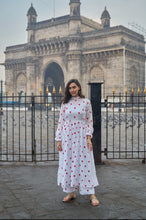 Load image into Gallery viewer, Mumbai Meri Jaan- White- Set of 2
